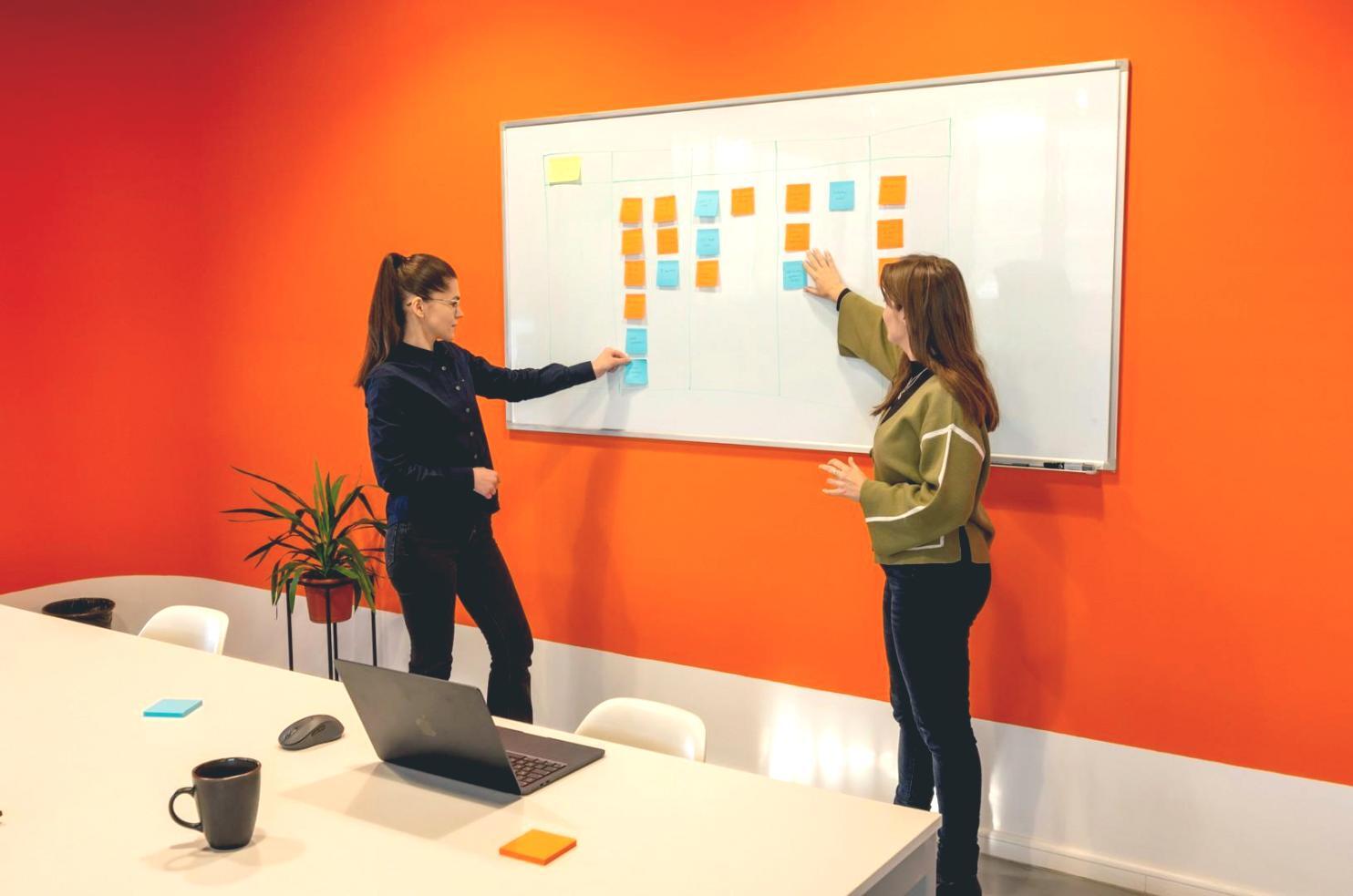Ambiente de trabalho colaborativo na elorithanqavi